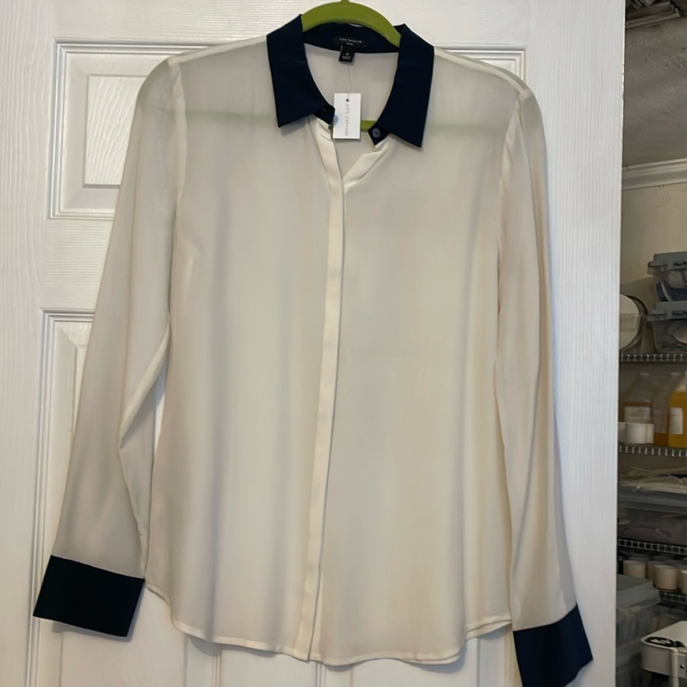Exquisite silk blouse, brand new